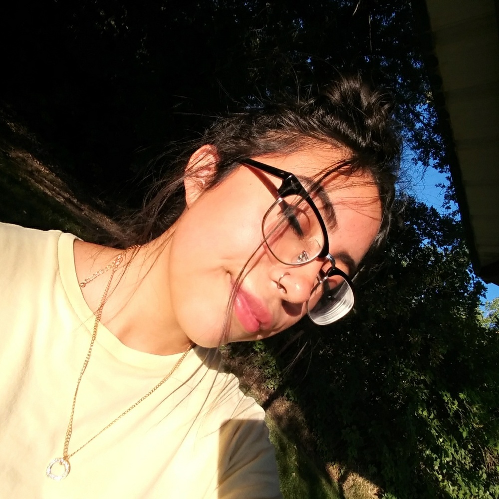 Meet your Posher, Karina